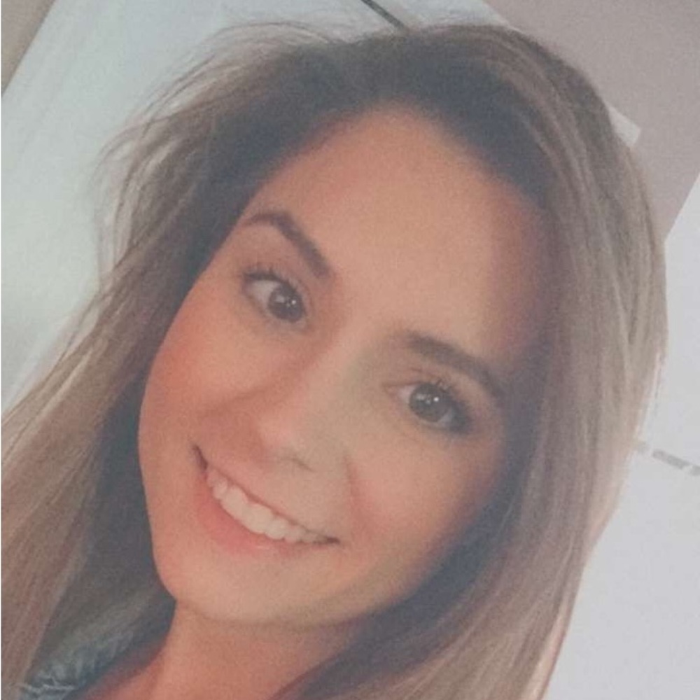 Meet your Posher, Dana